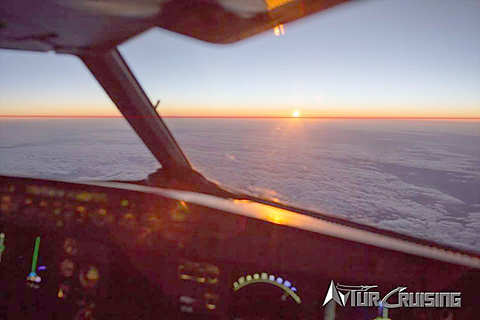 Airline pilot photo shows the curved earth